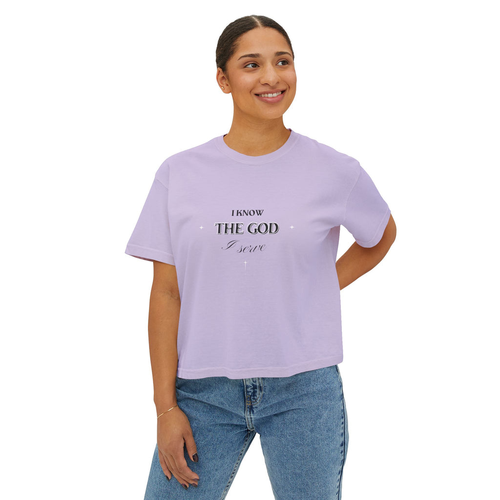 I Know the God I Serve – Women’s Oversized Cropped Boxy Tee
